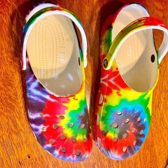 Crocs Tie-Dye Swirl Slip-On Shoes. Size 12. GUC. - Picture 2 of 11